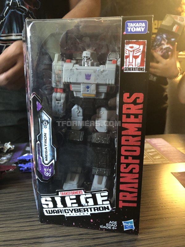 Transformers Siege War For Cybertron Preview Wave 1  (64 of 103)